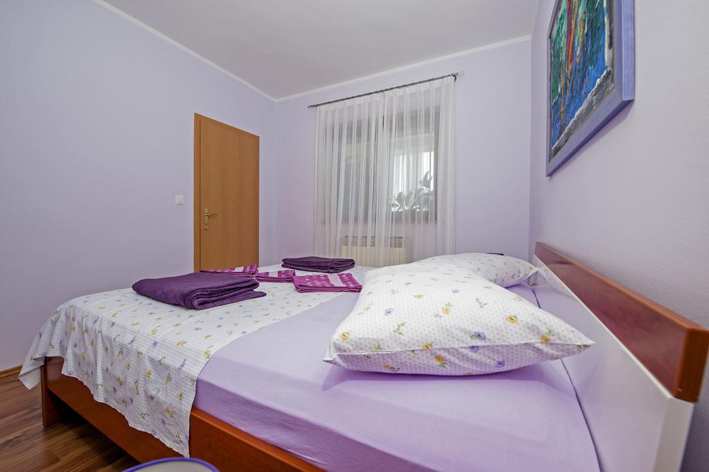 Apartments Karmen Ровинь Экстерьер фото