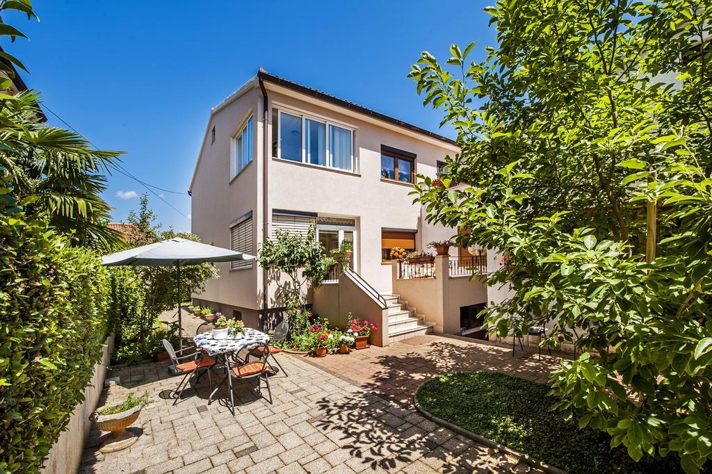 Apartments Karmen Ровинь Экстерьер фото